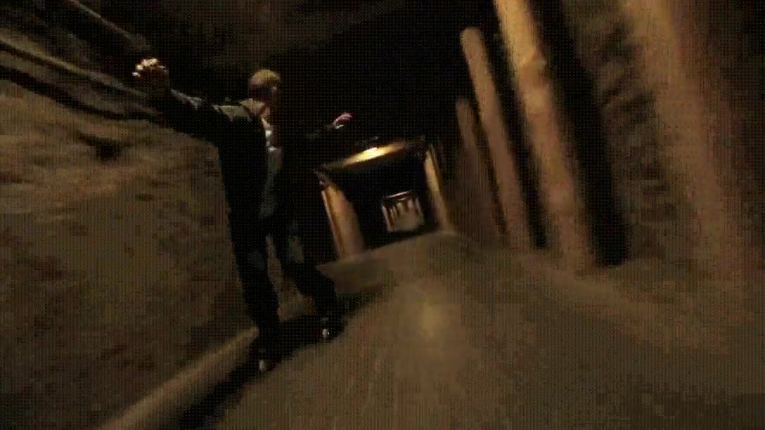 patinar,tunel,claustrobia,espaldas