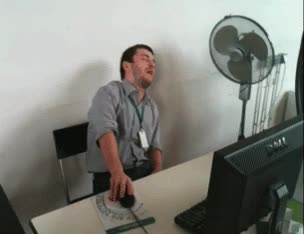 est&aacute;s,oficina,salir,fiesta,noche anterior