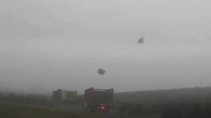 helic&oacute;ptero,utilizar,inercia,soltar,carga