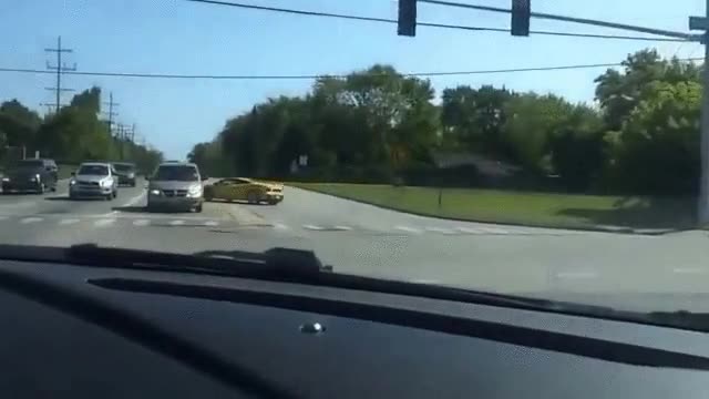 t&iacute;pico,nuevo rico,cochazo,maniobra