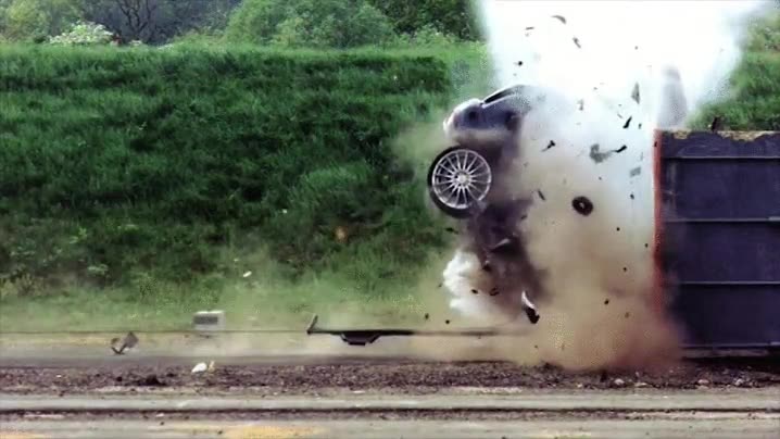 coche,chocar,190km/h,destrozado