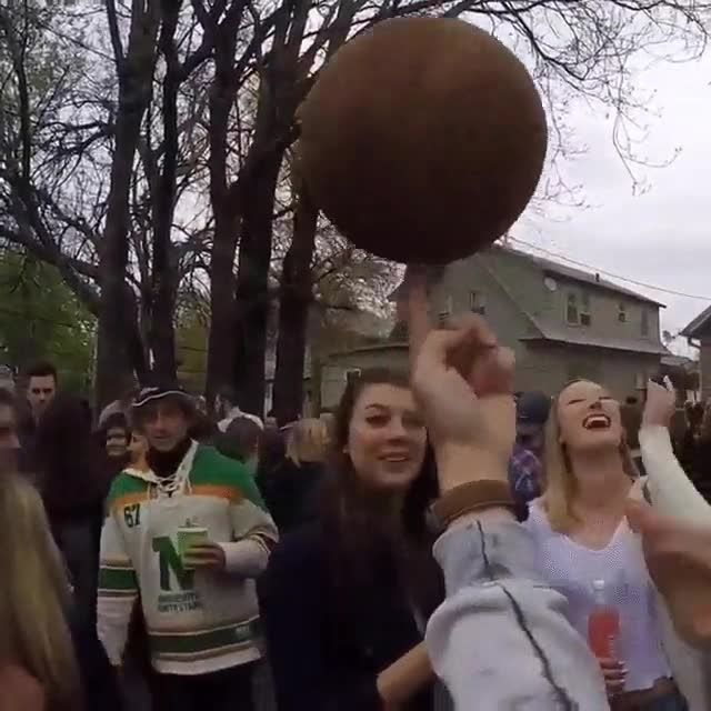 truco,balon,basket,entrar,chicas