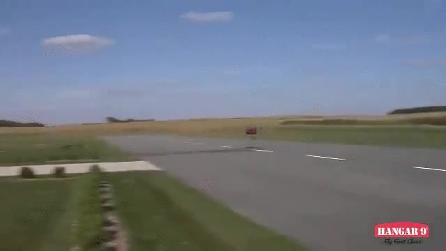 avi&oacute;n,radiocontrol,desafiar,leyes,gravedad