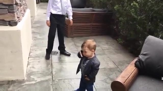 llamar,abuela,tel&eacute;fono,ni&ntilde;o,traje