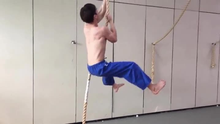 fuerte,subir,cuerda,a pulso