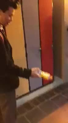 j&oacute;venes,hoy en d&iacute;a,dejar,impresionar,cosas,tontas