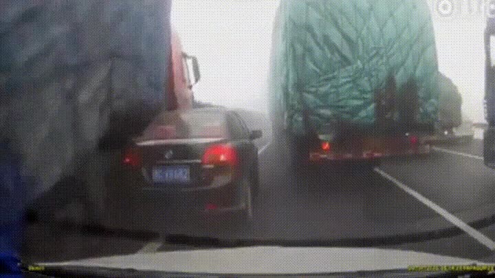 hombre,escapando,muerte,cuestion,segundos