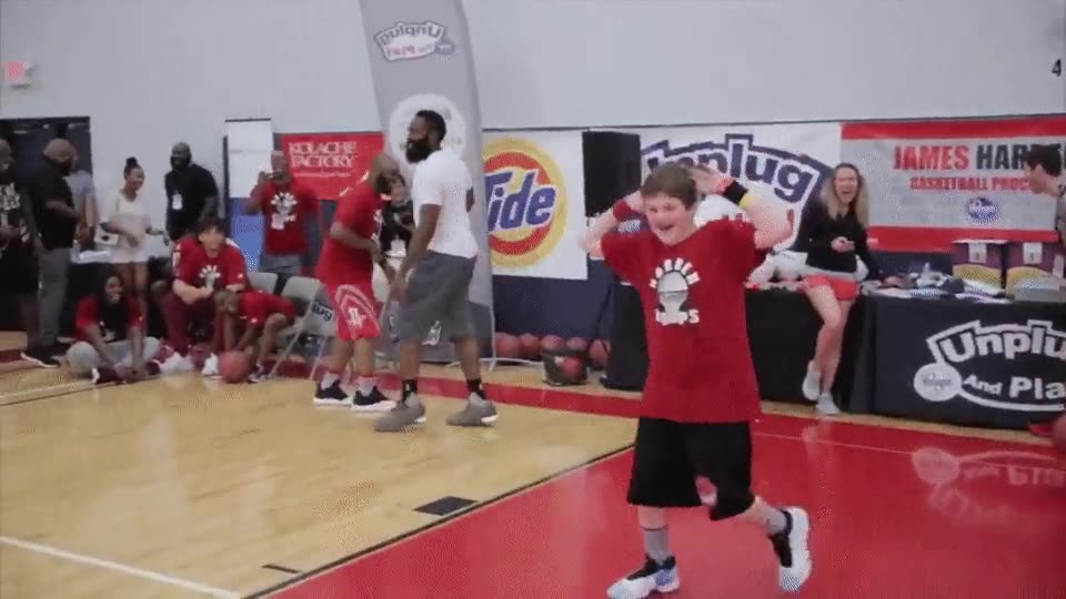 james harden,barba,vacilar,ni&ntilde;o,basket