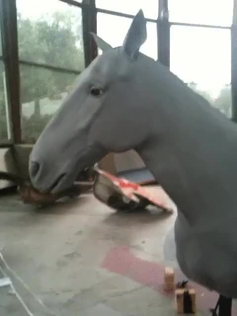 caballo,animatr&oacute;nico,realista,mal rollo