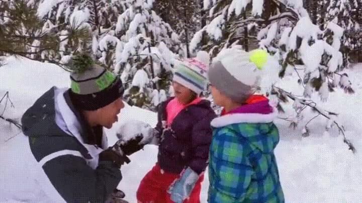 padre,trolleado,hijos,nieve,cara