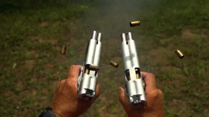 todo,hipn&oacute;tico,c&aacute;mara lenta,pistolas