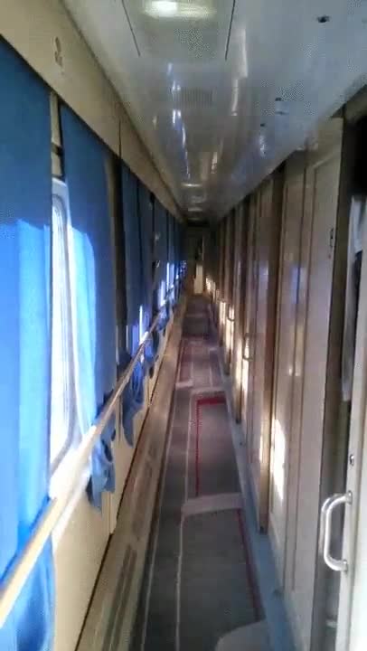 tren,forma,sombras,mal rollo