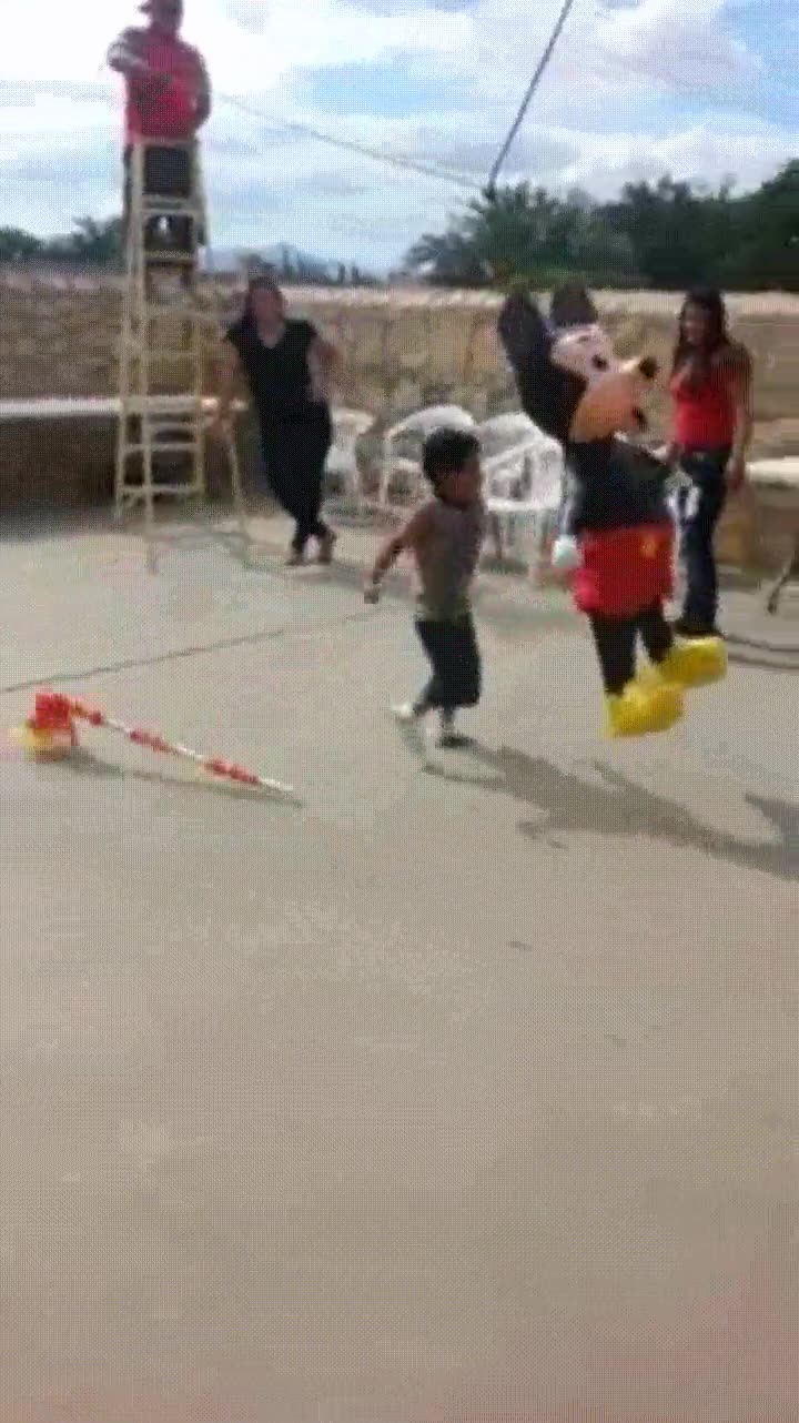 hijo,5 años.perder,papeles,mickey