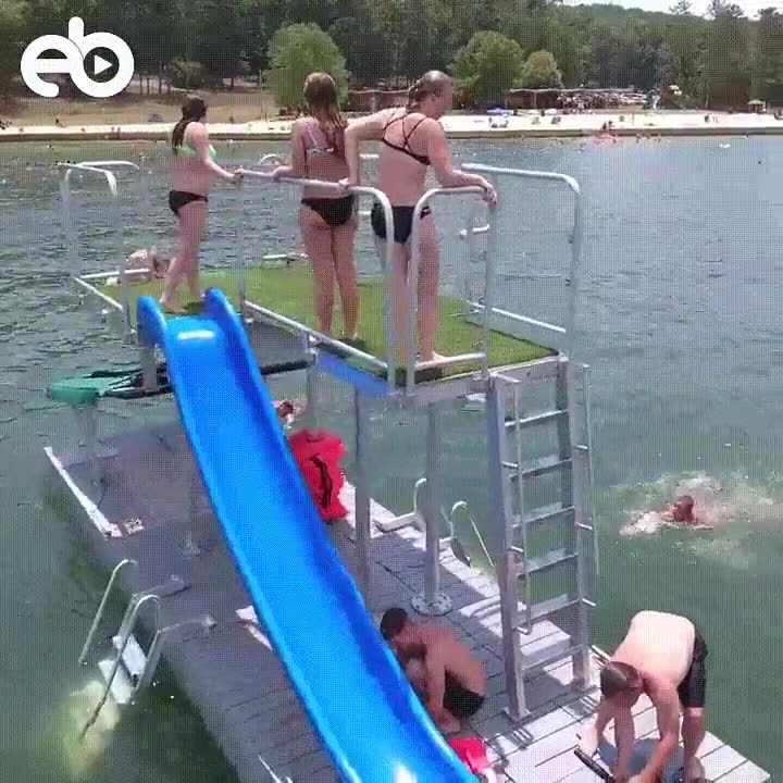 plataforma,llena,diversi&oacute;n,medio,mar