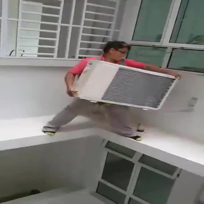 instalador,aire acondicionado,miedo,muerte