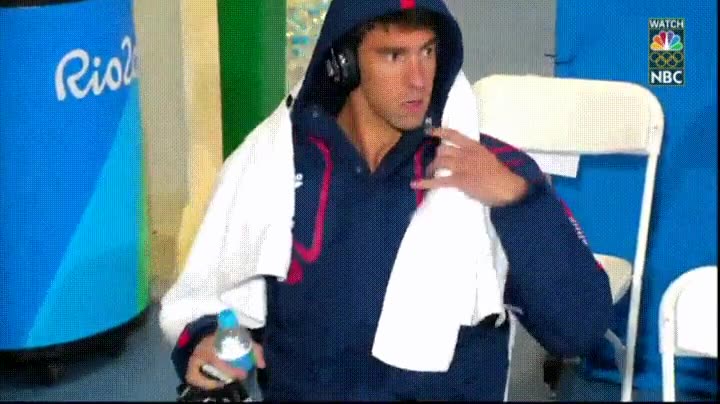 Enlace a Ahora todo el mundo adora a Michael Phelps y le hace reverencias