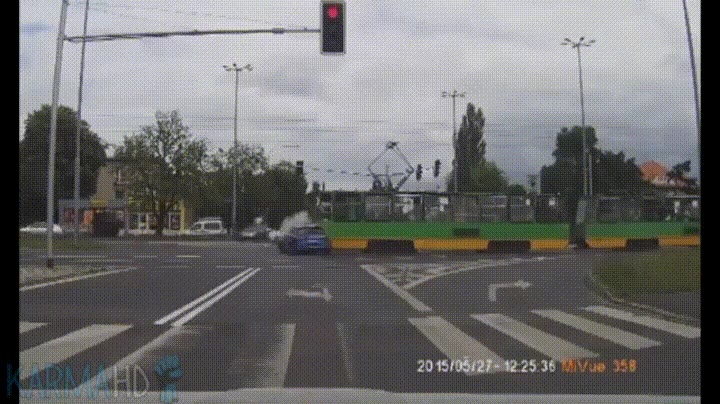 disculpe,coger,tren,accidente,cueste lo que cueste