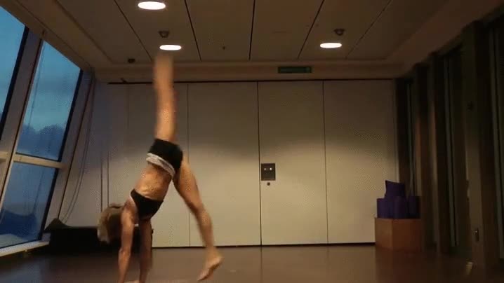 pasar,d&iacute;a,entero,ventana,vueltas