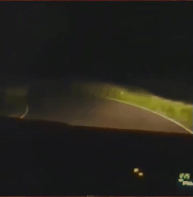 gente,noche,carretera,oscuridad,mal rollo