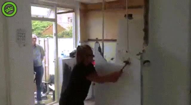 muro,patada,derribar,soluci&oacute;n