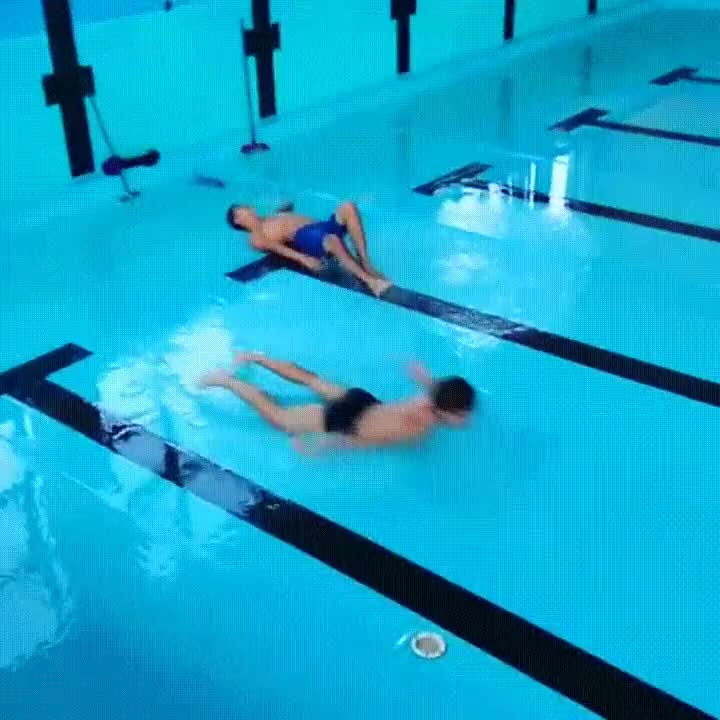 mejor,sistema,aprender,nadar,piscina,vac&iacute;a