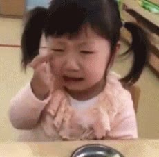 ni&ntilde;a,llorar,intentar,disimular