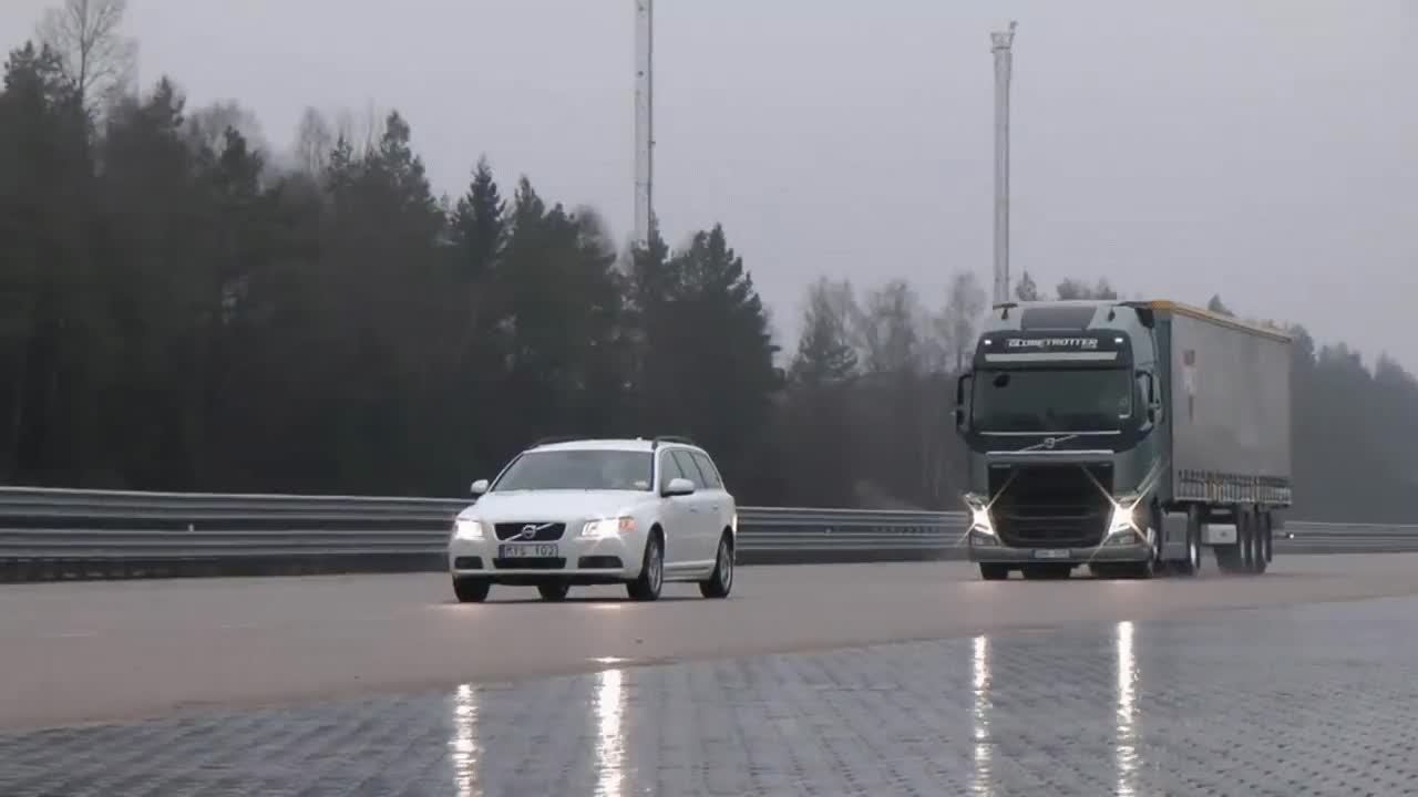 sistema,freno,emergencia,cami&oacute;n,volvo