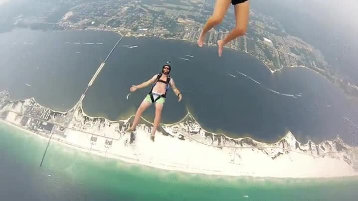 reacci&oacute;n,entrar,chicas,bar,novio