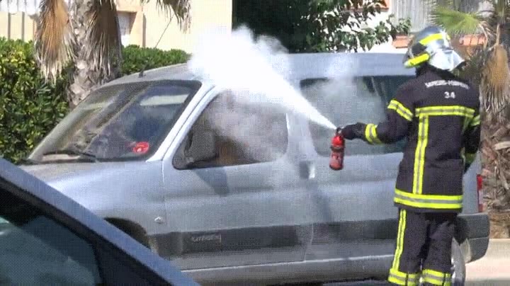 anuncios,tele,gente,conducir,fumar,bombero,extintor