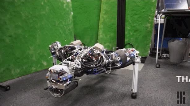 Enlace a Ya están fabricando el primer prototipo de Terminator. Vamos a morir todos