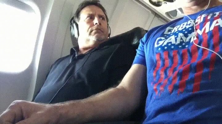 cara,acompa&ntilde;ante,robar,reposabrazos