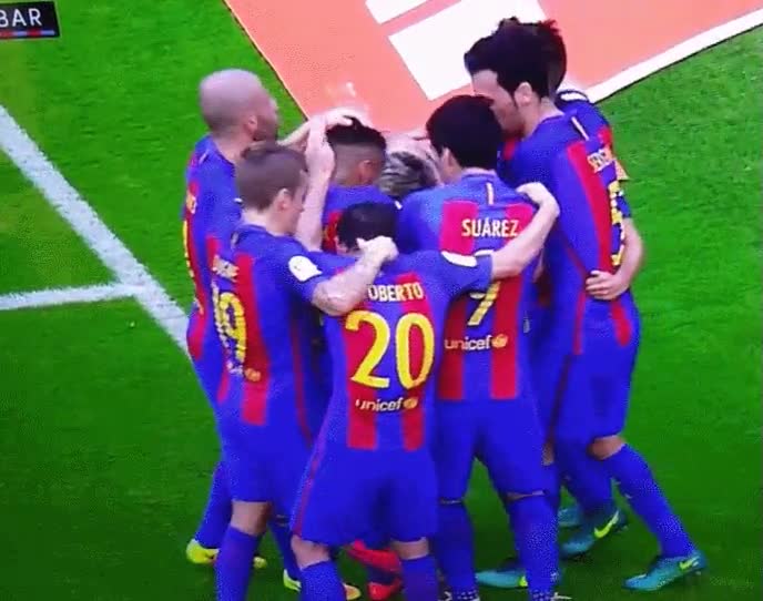 Barcelona,caer,botella,jugadores