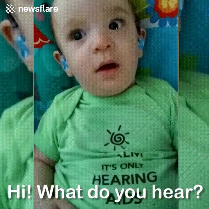 beb&eacute;,sordo,escuchar,voz,madre,primera vez