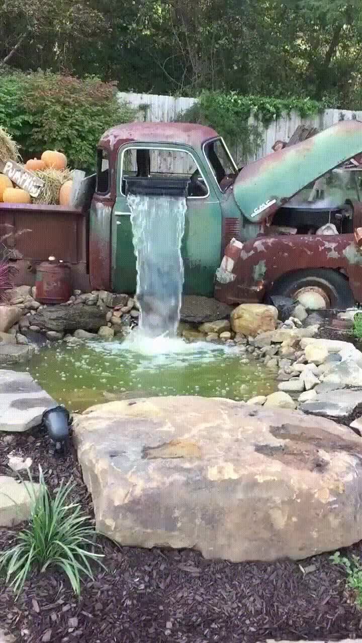 decidir,transformar,viejo,coche,cascada,jard&iacute;n