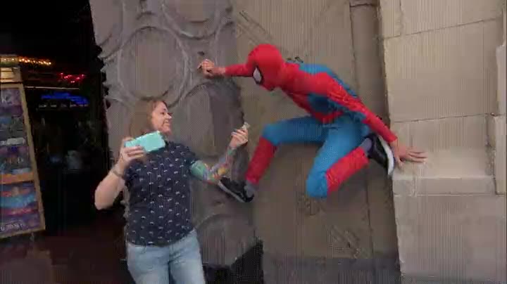 andrew,garfield,disfraz,spiderman,ligar