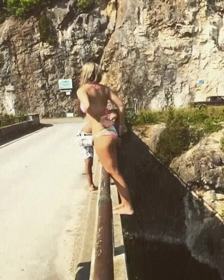 tanto,hype,salto,agua,costalazo