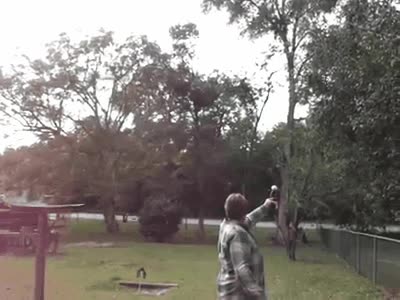 tener,colega,jard&iacute;n,abrir,botellas