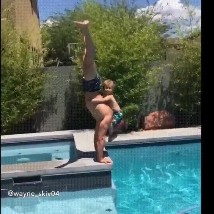 ni&ntilde;o,ayudar,papa,mantener,forma