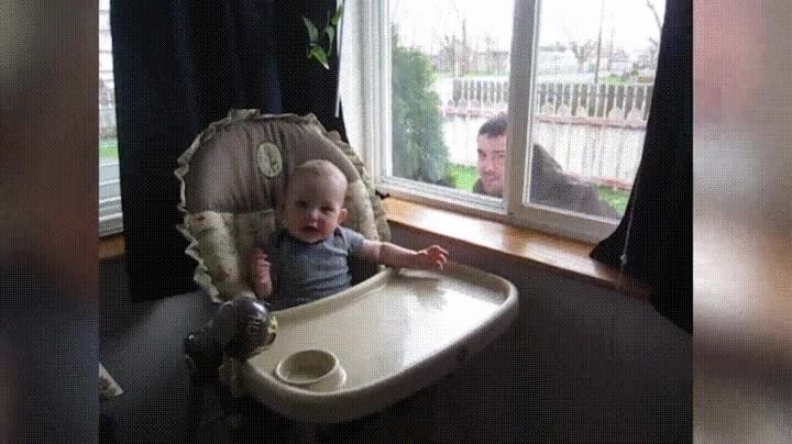 dar,susto,ventana,bebe