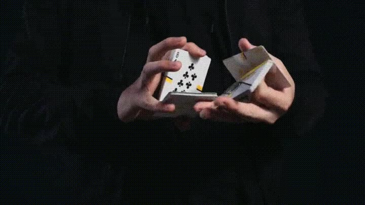 increíble,habilidad,barajar,cartas