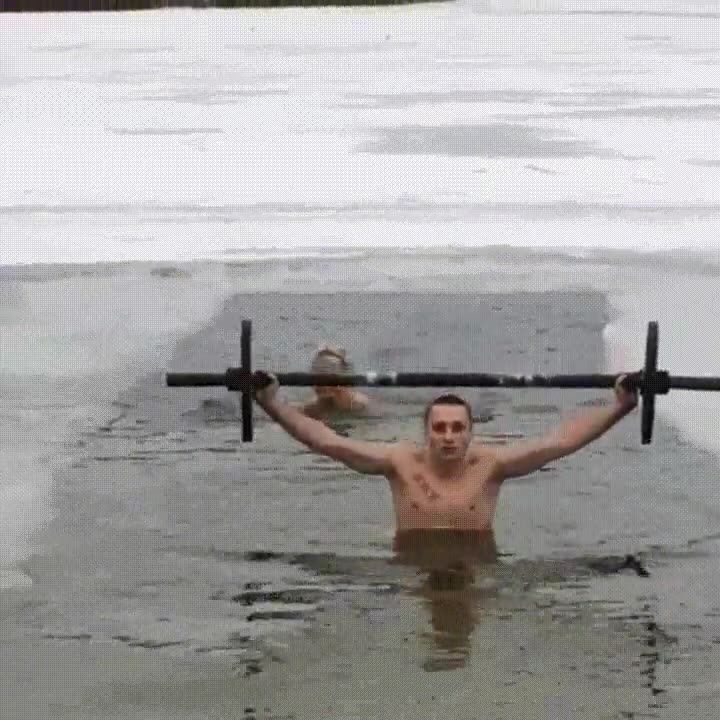 gimnasio,rusia,entrenar,piernas,agua helada