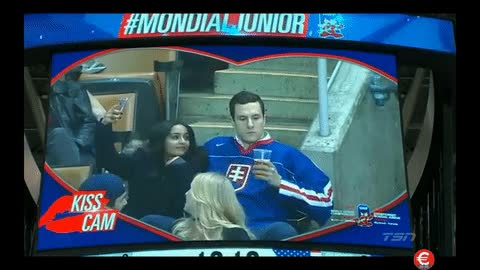 notar,enamorado,novia,kiss cam