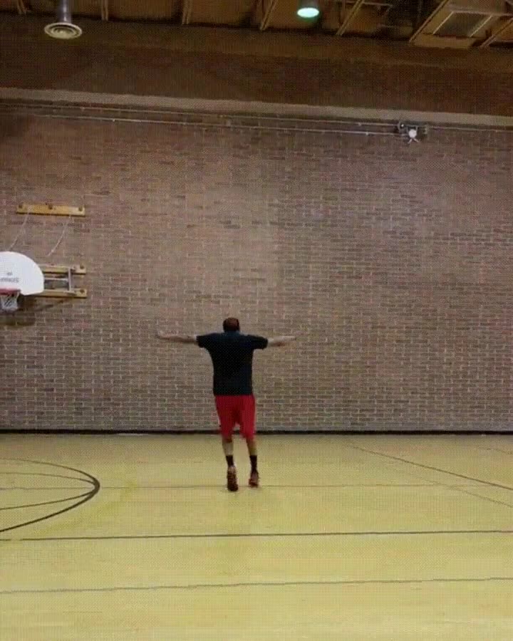 dudar. mejor,tiro,basket,celebraci&oacute;n