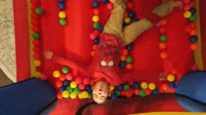 mama,estar,casa,ni&ntilde;os,bolas