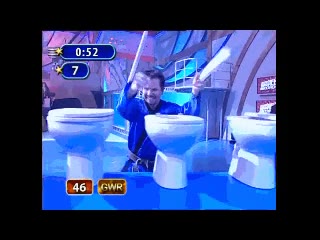 De pequeño le metieron muchas broncas por no bajar la tapa del WC pequeño,broncas,no bajar,tapa,wc