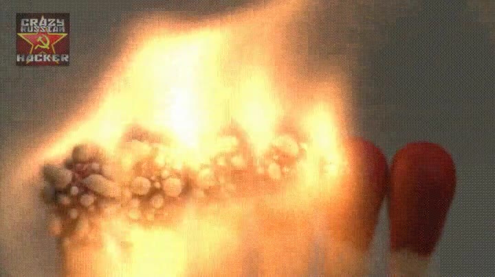 Enlace a El hipnótico efecto de 6 cerillas quemándose a cámara lenta
