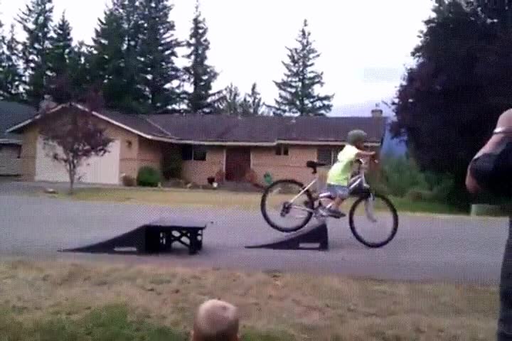 ni&ntilde;o,quitar,ganas,bici,papa