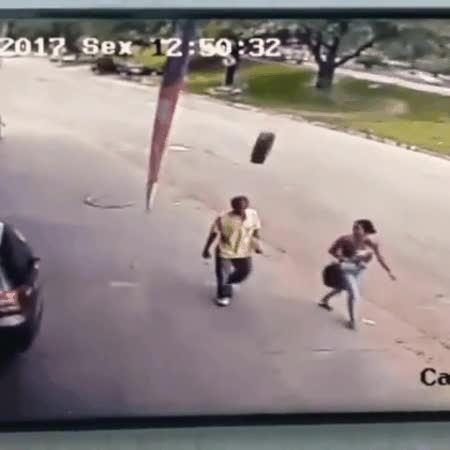 casualidad,cosas,destino,accidente,rueda