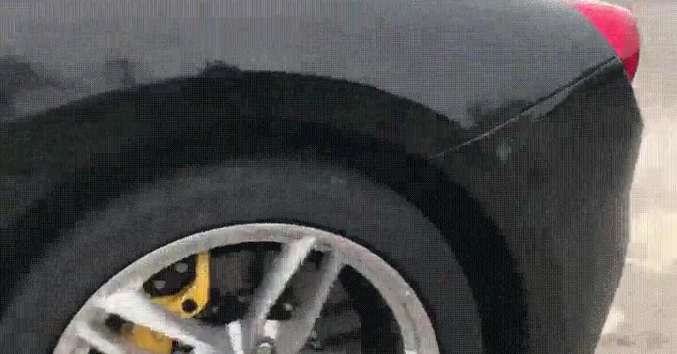 ¡Vaya GIF! / Lo que pasa cuando un inúltil conduce por primera vez un ...