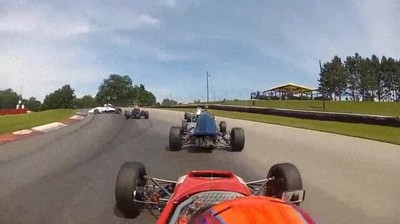 colocar,bien,retrovisor,coche,carrera